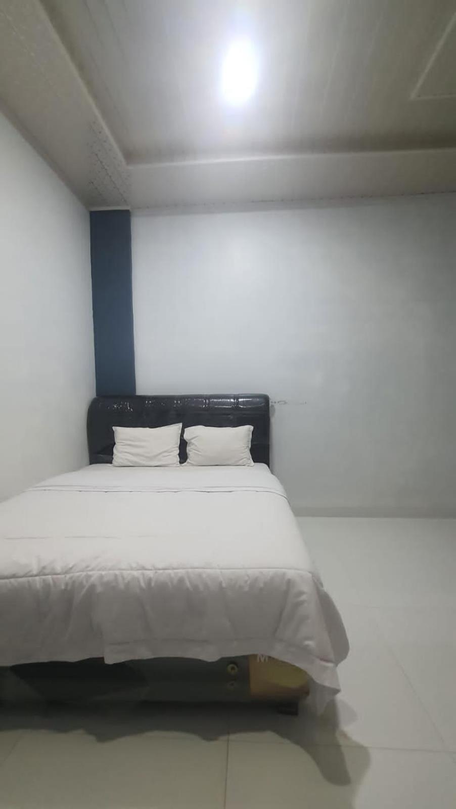 Oyo 93101 Al-Ainah Family Homestay Medan Exterior photo