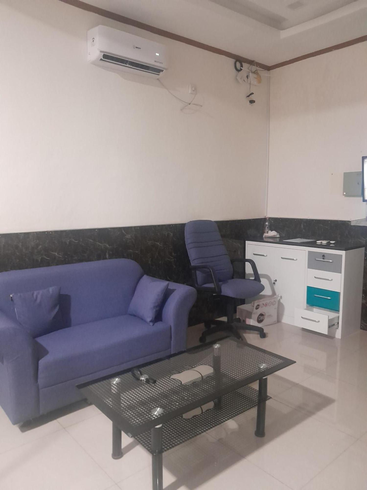 Oyo 93101 Al-Ainah Family Homestay Medan Exterior photo